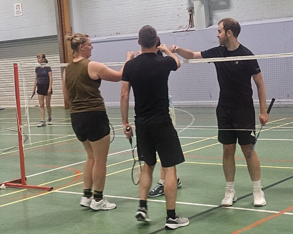 club night friendly club